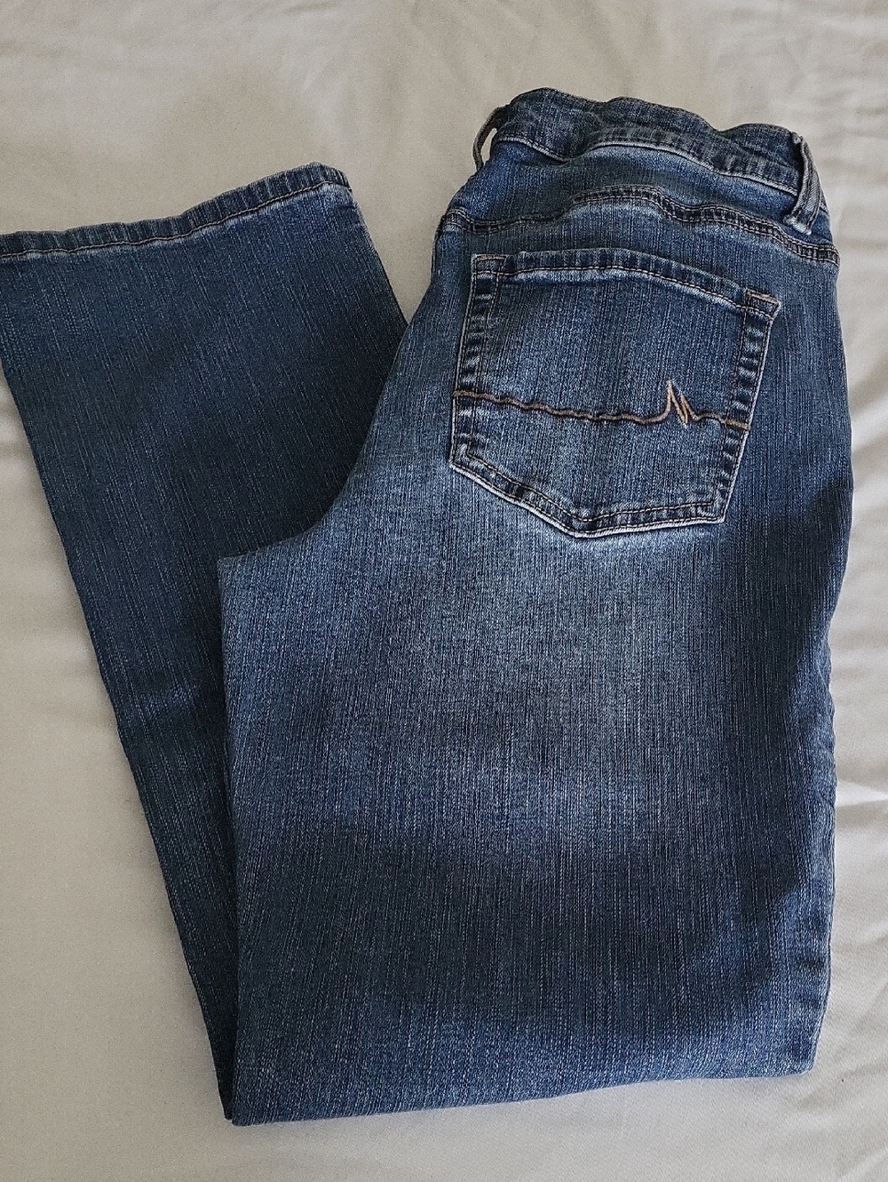 Maurices Mid-Rise Jeans in Deep Blue